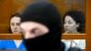  Светлана Петрийчук и Евгения Беркович в зале суда