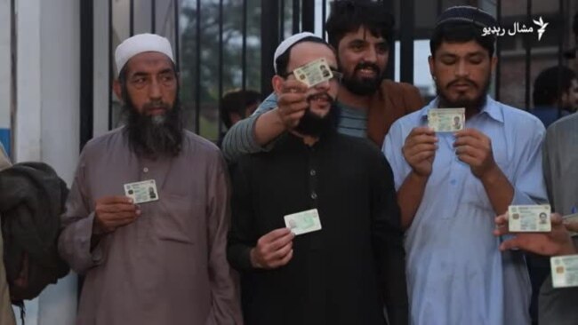 لاهور مېشتې پښتانه وایي پولیس یې د بې اسناده کډوالو په نامه ځوروي
