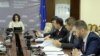 Председатель юридической комиссии парламента и депутат от правящей партии «Действие и солидарность» (PAS) Олеся Стамате сообщила, что уже получила заключения правительства и Наццентра борьбы с коррупцией на проект поправок.