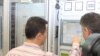 Илустрација: Премиерот Никола Груевски и генералниот директор на АД „Електрани“ на Македонија Влатко Чингоски го означија почетокот на работењето на новиот хидроенергетски капацитет ХЕЦ „Света Петка“ на 1 август 2012.