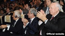 Президент Армении принимает участие в съезде Европейской народной партии, проходящей в Марселе 7-8 декабря 2011 г.