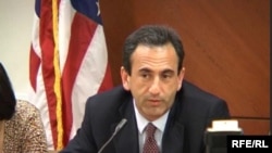 Ֆիլիպ Գորդոնի ասուլիսը Երեւանում, 9-ը հունիսի, 2009թ.
