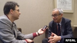 Žan Pisani - Feri tokom razgovora sa novinarom RSE Draganom Štavljaninom