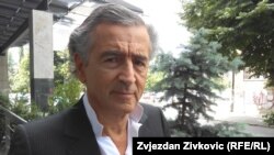 Bernard-Henri Lévy francia filozófus és értelmiségi Szarajevóban 2014. június 24-én