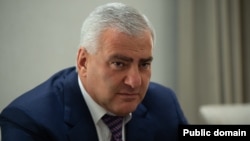 Գործարար Սամվել Կարապետյանը, արխիվ