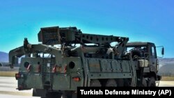 Camion transportând în Turcia componente ale sistemului rusesc de apărare aeriană S-400 