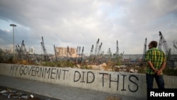„Guvernul meu a făcut asta” - protes în portul din Beirut, după explozia devastatoare din 4 august 2020.
