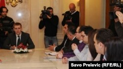 Premijer Igor Lukšić sa predstavnicima NVO, 12. januar 2011.