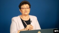 Müller Cecília országos tiszti főorvos a koronavírus-fertőzés elleni védekezésért felelős operatív törzs online sajtótájékoztatóján 2020. május 8-án