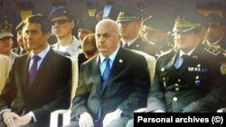Йосиф Топуридзе (в средата) и генералният секретар на НАТО Андерс Фог Расмусен по време на управлението на Михаил Саакашвили в Грузия.