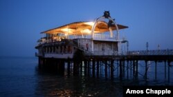 Маленькая Абхазия имеет выход к Черному морю (210 километров), по протяженности почти такой же, как Грузия, Румыния, Болгария