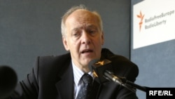 Žak Rupnik, francuski politikolog na Forumu 2000 u Pragu, 09. oktobar 2006.