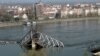 Most u Novom Sadu uništen u NATO bombardovanju, april 1999.
