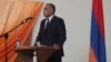 Րաֆֆի Հովհաննիսյանը ելույթ է ունենում «Ժառանգության» 8-րդ համագումարում: