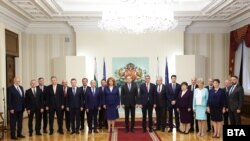 Новото служебно правителство беше представено от президента Румен Радев