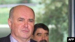 გრიგორი კარასინი და ბორის ჩოჩიევი მოლაპარაკებების წინა რაუნდზე