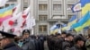 Біля Верховного суду України в гарячі дні помаранчевих подій.