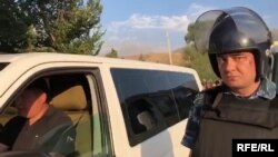 Кадър от задържането на Алмазбек Атамбаев