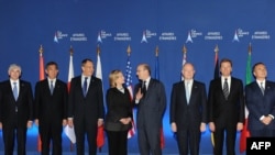 Učesnici sastanka G-8 u Parizu, 14. mart 2011.