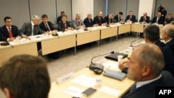 Poslednji put su predstavnici Kosova i Prištine direktno razgovarali o statusu Kosova u nekoliko navrata krajem 2007 godine