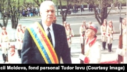 7 апреля 2001 года. Церемония инаугурации третьего президента Молдовы, лидера ПКРМ Владимира Воронина
