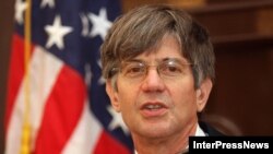 Первый заместитель госсекретаря США Джеймс Стейнберг 