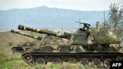 Нагорный Карабах– Танки Армии обороны, дислоцированные в окрестностях Гадрута, 5 апреля 2016 г․