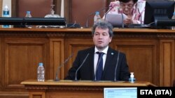 Председателят на парламентарната група на "Има такъв народ" Тошко Йорданов