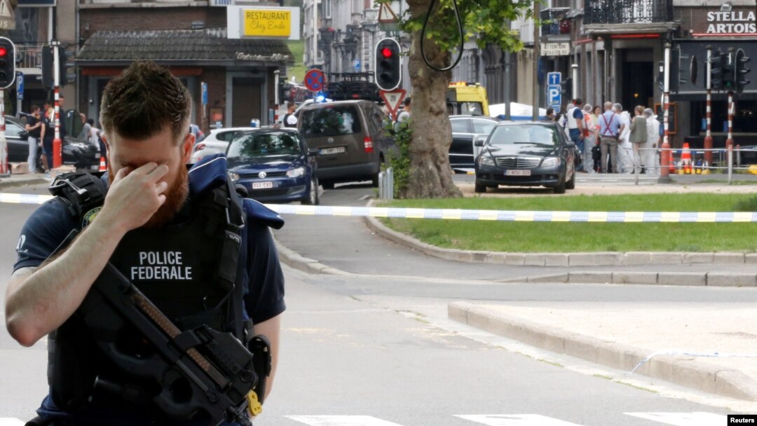 Belgijski policajac na mjestu napada u Liježu, 29. maj 2018. 