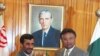 محمود احمدی نژاد رییس جمهوری ایران همراه با پرویز مشرف رییس جمهوری پاکستان. عکس از (EPA).