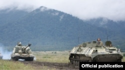 Գյումրիի 102-րդ ռազմաբազան, արխիվ