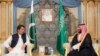 Crown Prince Mohammed bin Salman (right) meets with Pakistani Prime Minister Imran Khan in Jeddah on September 19.