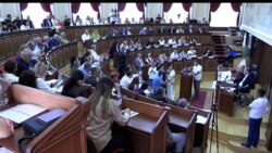 Գյումրիի ավագանու «Մայր Հայաստան» խմբակցությունը հորդորեց ՔՊ-ականներին միջնորդել Շիրակի թեմի առաջնորդի կալանքի հարցում